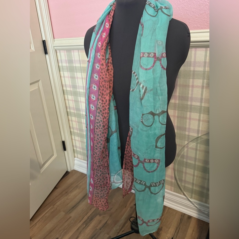 Fun Glasses pattern Scarf Wrap